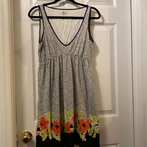 Hue black dot w/ floral hem lounge dress